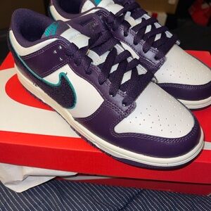 Men Nike Dunk Low Retro Sail/GrandPurple Sneakers Size 6.5